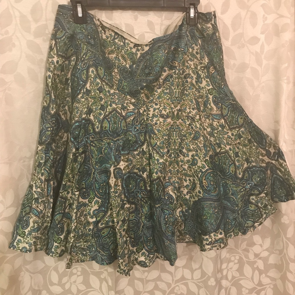 Beautiful Worthington Silk blend skirt